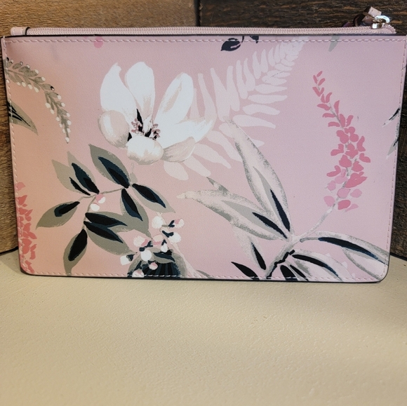 Kate Spade Botanical Floral Leather Eli Wristlet In Cameo NWT - Picture 2 of 3
